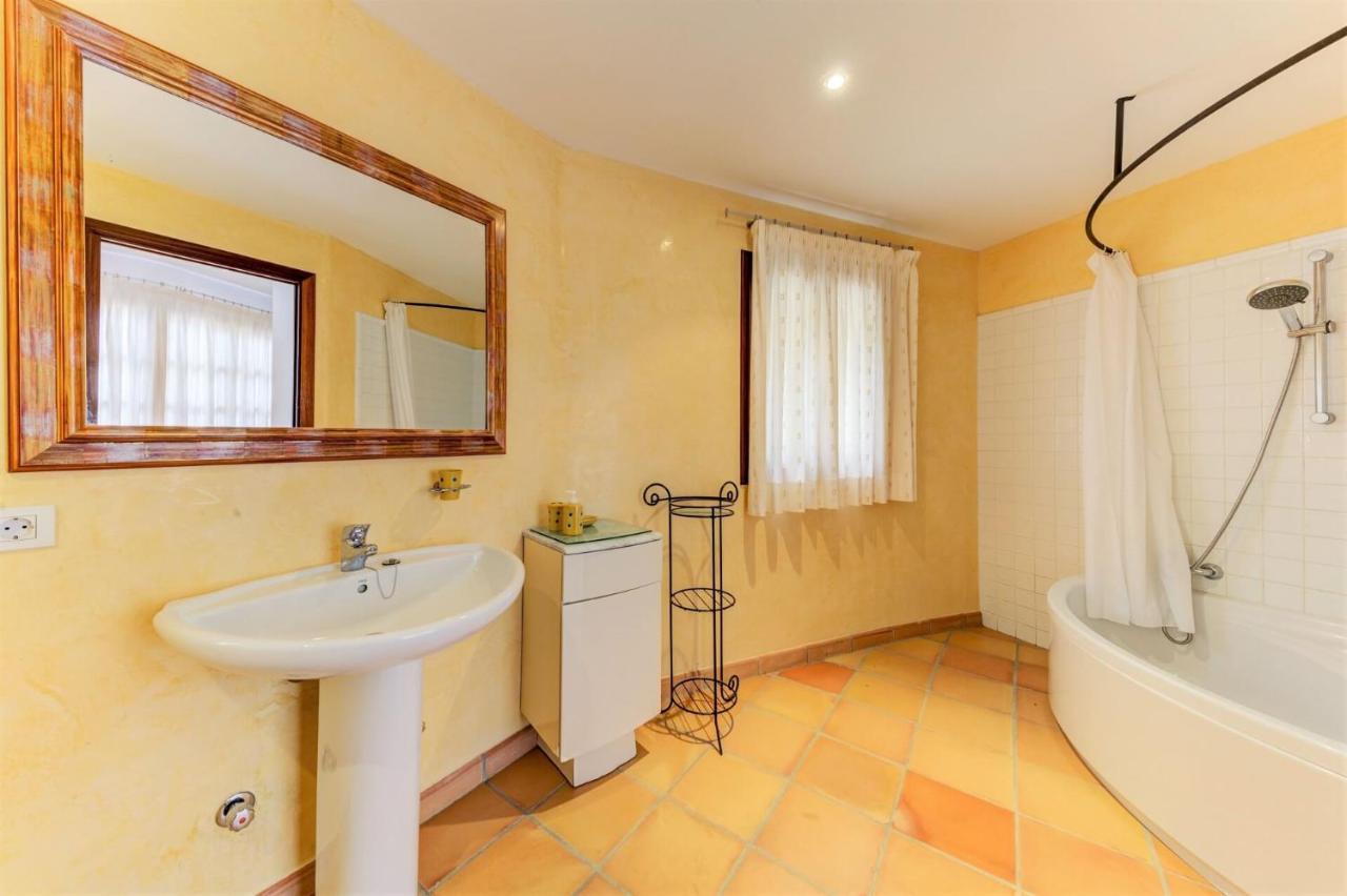 Beach Villa Margot By Sealand Villas Port de Pollenca Bagian luar foto